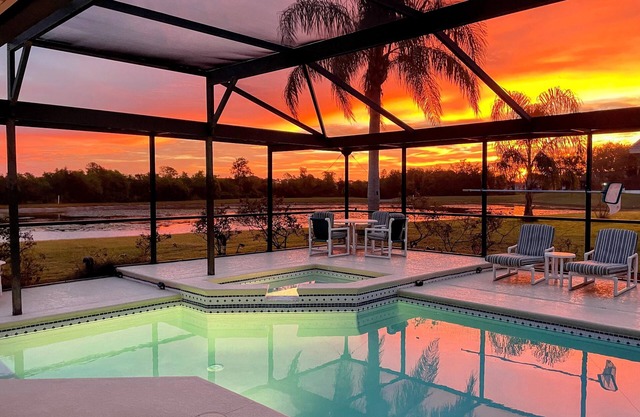 Peaceful Lakeside Pool Villa w/Star Wars Games Room Near Disney