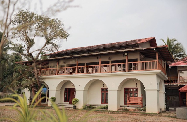 Peaceful Lakeside Retreat – Private 2 Bedroom Pool Villa
