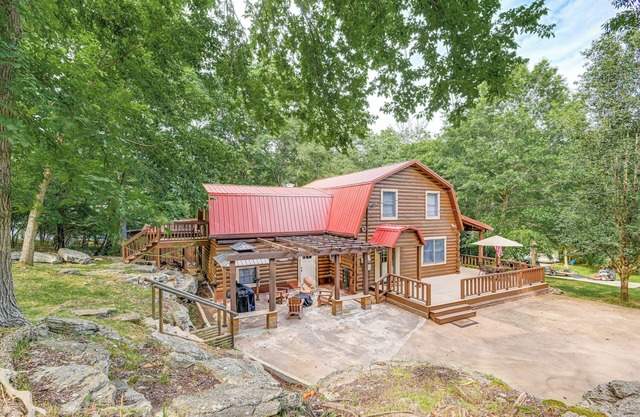 Peaceful Mt Juliet Cabin w/Hot Tub & Fire Pit