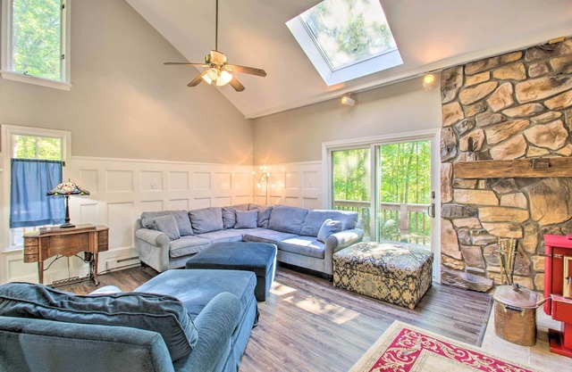 Peaceful New Market Cabin w/Deck & Fire Pit!