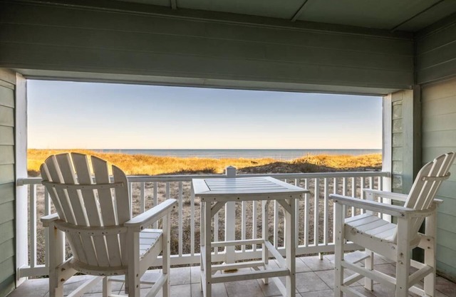 Peaceful Oceanfront OBX Getaway