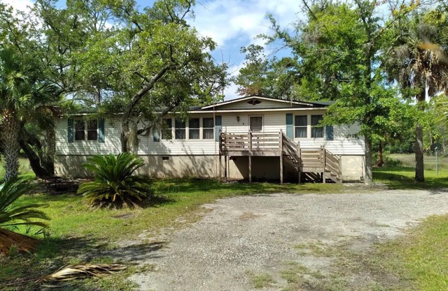 Peaceful, Private Blast from the Past on Coosaw: Long Term Rental, 6 Month Min