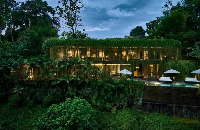 Peaceful river and jungle views, 6 bedrooms, close to beaches.