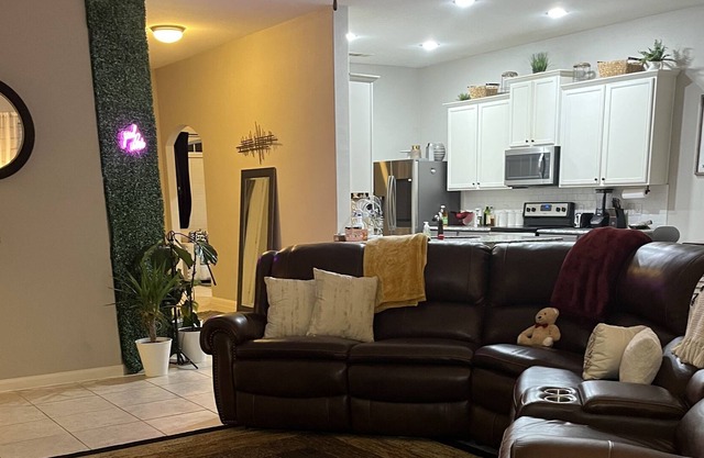 Peaceful, serene home away from home 🌻