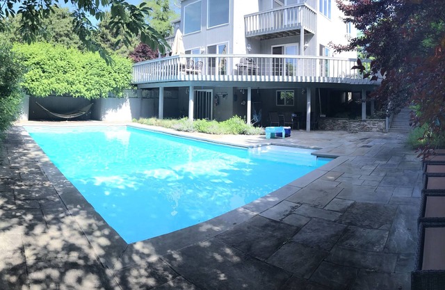 Peaceful Southampton retreat