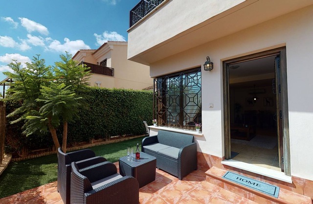 Peaceful Spanish Village Retreat, Mar Menor Beaches & Golf Courses 10mins Away!
