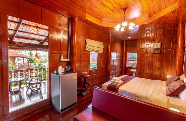 Peaceful Thai wood cabin