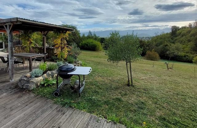 Peaceful Villa and Gite with Spectacular Views and Pool.