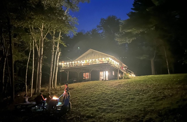 Peaceful Waterfront Home, Large deck, Firepit & Dock!