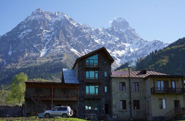Peak Mazeri Guest House