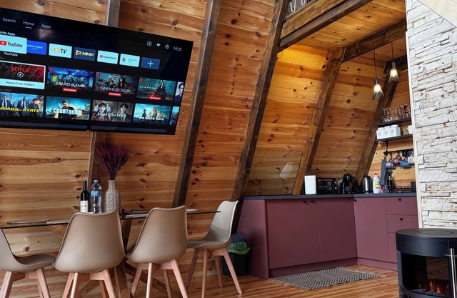 PeaksView A-frame chalets with hot tub, fireplace and stunning mountain views