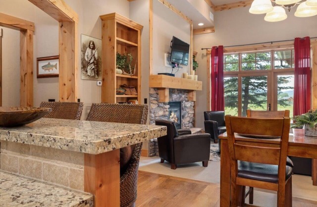 Pear-a-dise Condo includes Bronze Buffalo Ranch private amenity access