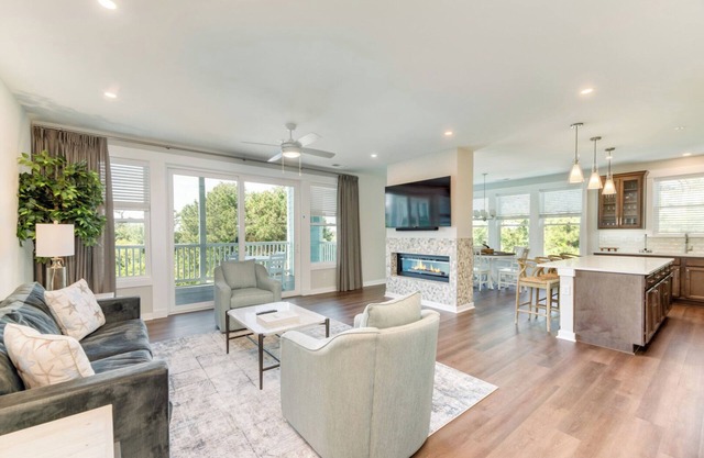 Pearl Point - Serene Retreat, Large End Unit, Peaceful Views