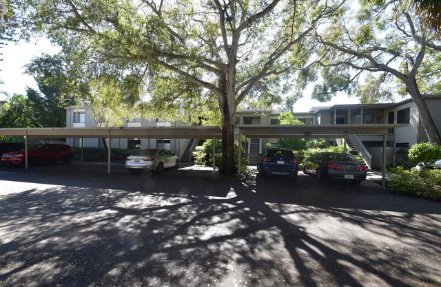 Pelican Cove Condominium GR104