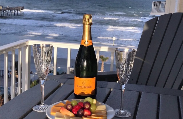 Pelican View - A Luxury Oceanview Experience - Daytona Beach Condo