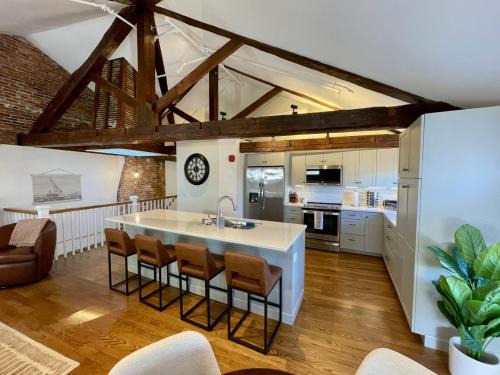 Penhallow Suite Downtown Portsmouth