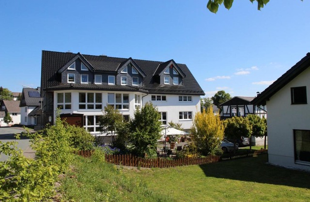 Pension Und Ferienwohnungen Schweinsberg 
