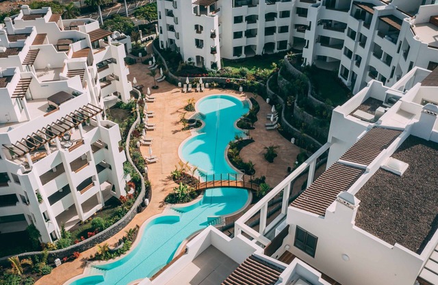 Penthouse Superbe vue Piscinechauffée Jacuzzi