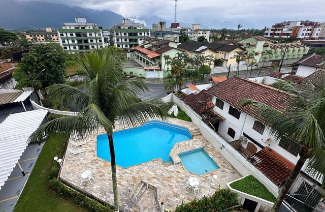 PENTHOUSE WITH BARBECUE - 1 BLOCK FROM THE BEACH - CONDO WITH POOL AND GAMES ROOM