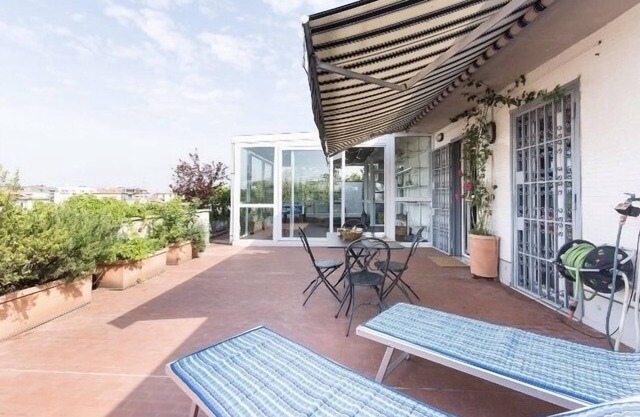 Penthouse with terrace Navigli Bocconi