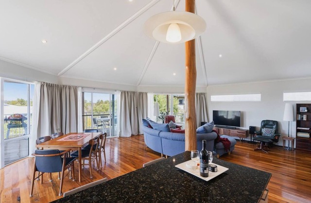 Peppy Harmony House Coastal Calm on Geographe Bay
