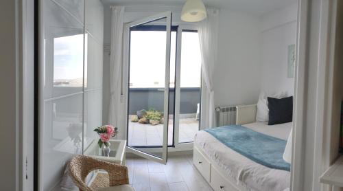 Pequeña habitación con vistas dentro de nuestra vivienda