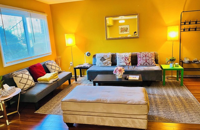 Perfect 3-bedroom 2-bath apartment with AC in Aspen Hill