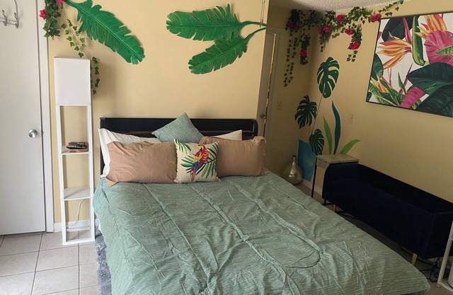 Perfect apartment with AC. Rest pool side underneath a gazebo. Free WiFi!