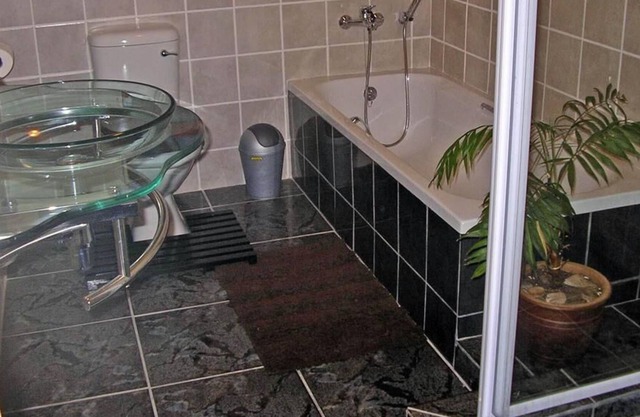 Perfect cottage for a couple or a family with full DSTV and braai room.