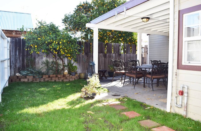 Perfect Cottage For A Disneyland, Newport Beach, Or Chapman University Escape