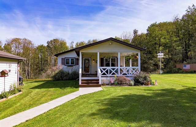 Perfect Fall getaway! Leaves, Wine Tasting, Fishing, Birding, Family Time!