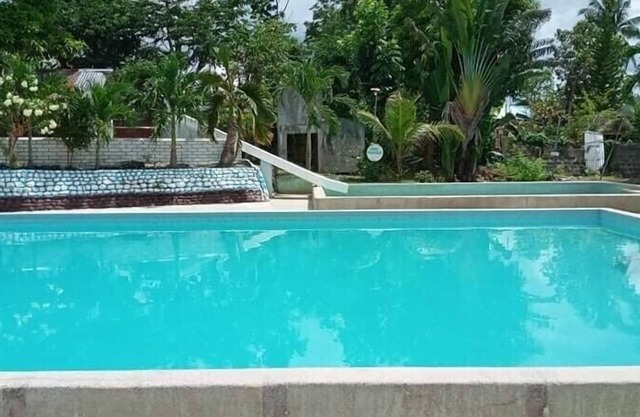 Perfect For Friends And Family Gatherings, Reunions Or Weddings By The Poolside