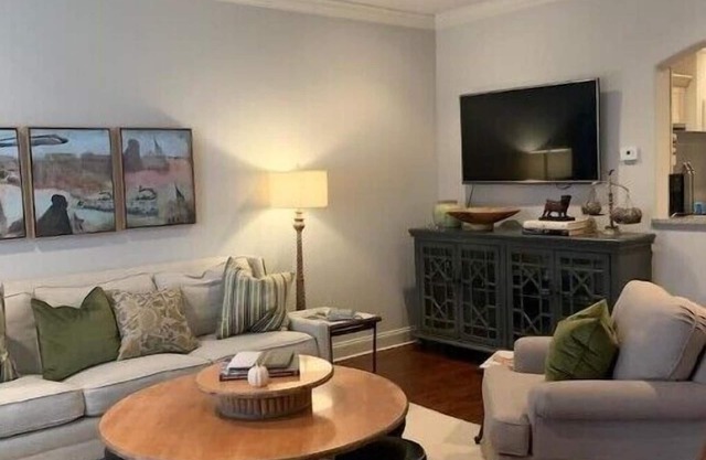 Perfect Game Weekend Condo. Convenient to Ole Miss Campus and Oxford Square.