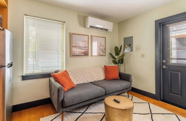 Perfect Hawthorne Micro By Top Shopping & Dinning