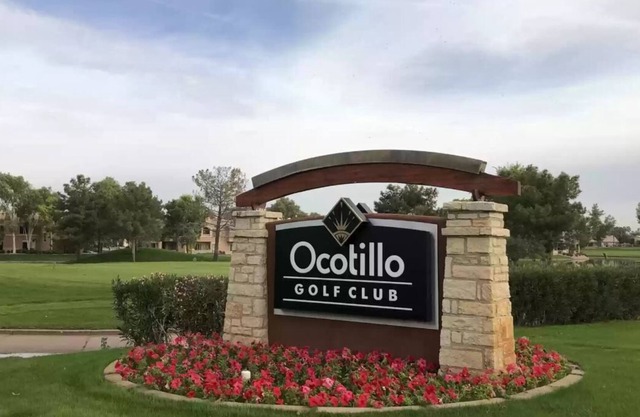 PERFECT location on Golf Course & Lake