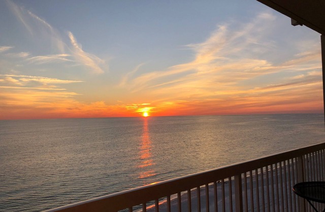 Perfect Ocean View Right on the Beach Celadon Beach Resort! Special Discount