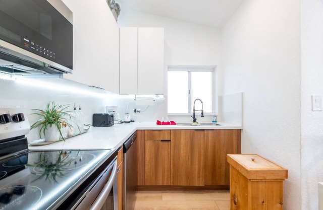 Perfect space big kitchen