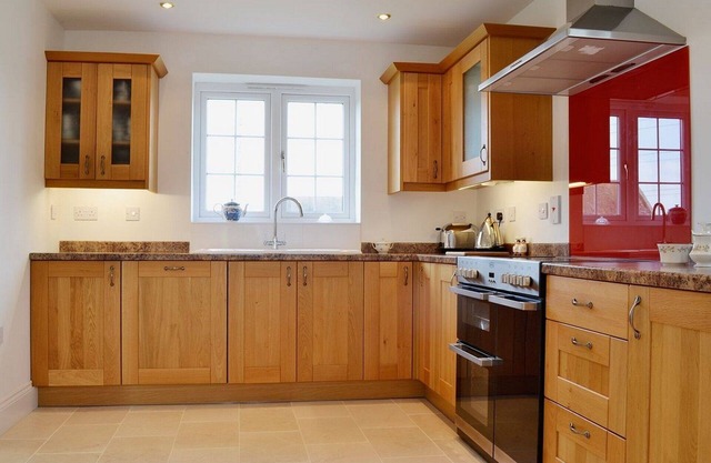 Perfectly Located for Exploring Cheltenham