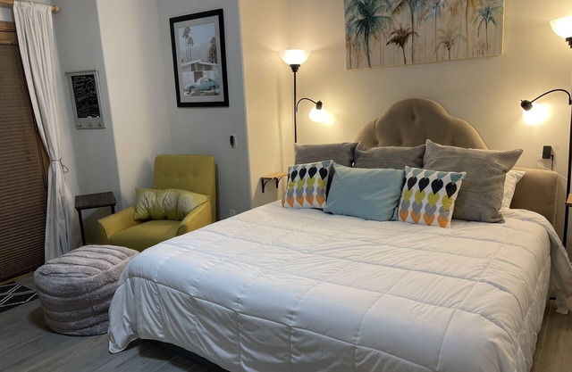 Perfectly Located Fully Remodeled Desert Casita