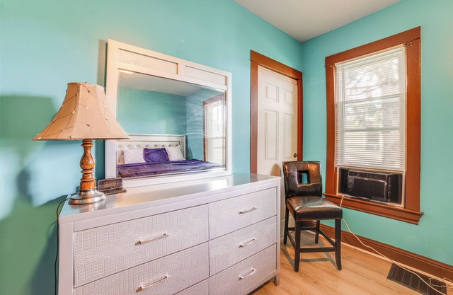 Pet-Friendly Apt in South Chicago Heights