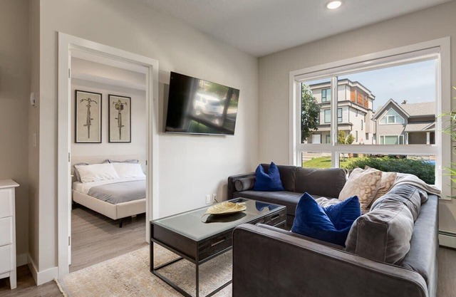 Pet Friendly Apartment w/Free Underground Parking