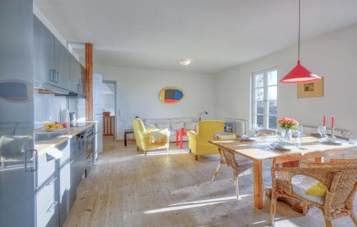 Pet Friendly Apartment In Westerholz