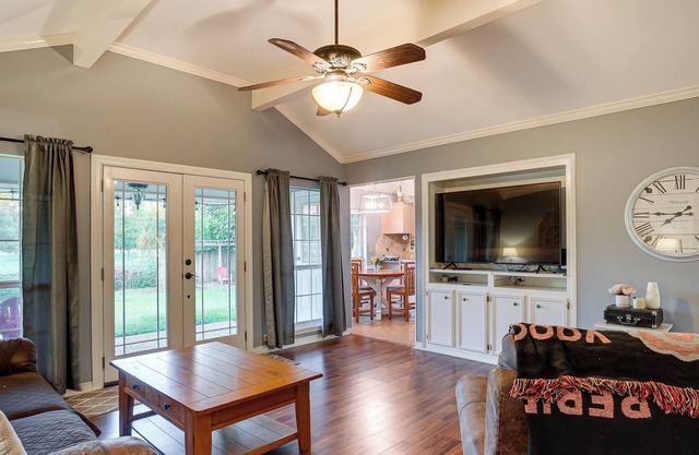 Pet-Friendly Bossier City Home Rental: Fenced Yard