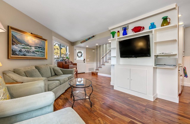 Pet Friendly - Coronado Beach