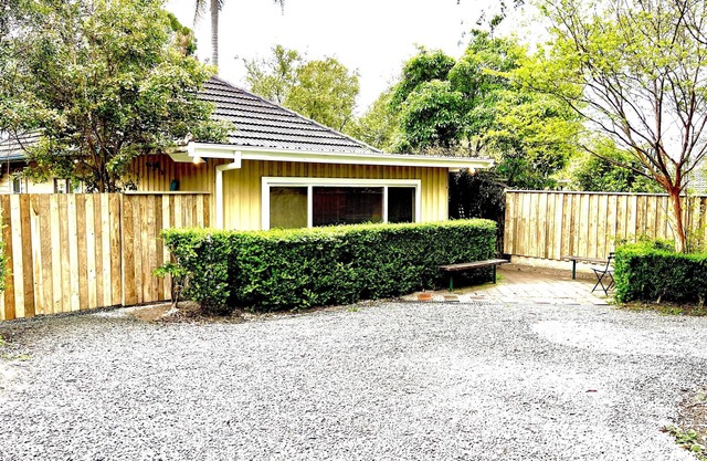 Pet friendly cottage in lower blue mountains
