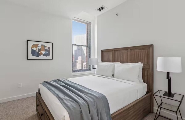 Pet-Friendly Downtown | Kitchen & Laundry | Walk to Point State Park