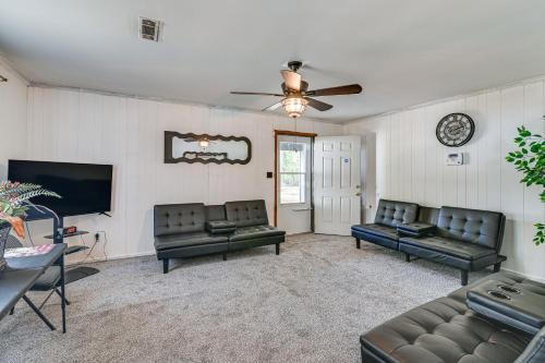 Pet-Friendly Eutaw Home Near Historic Square