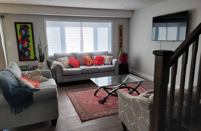 Pet Friendly Family home in Palmerston, Ontario