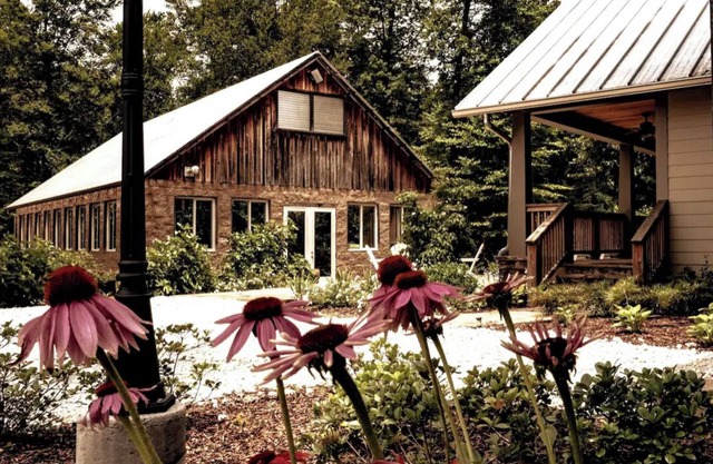 Pet-Friendly Fido's Flat + Fishing & Trails