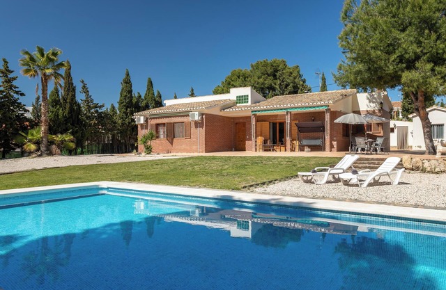 Pet-Friendly Holiday Home 'Las Yucas rural house' with Mountain View & Wi-Fi